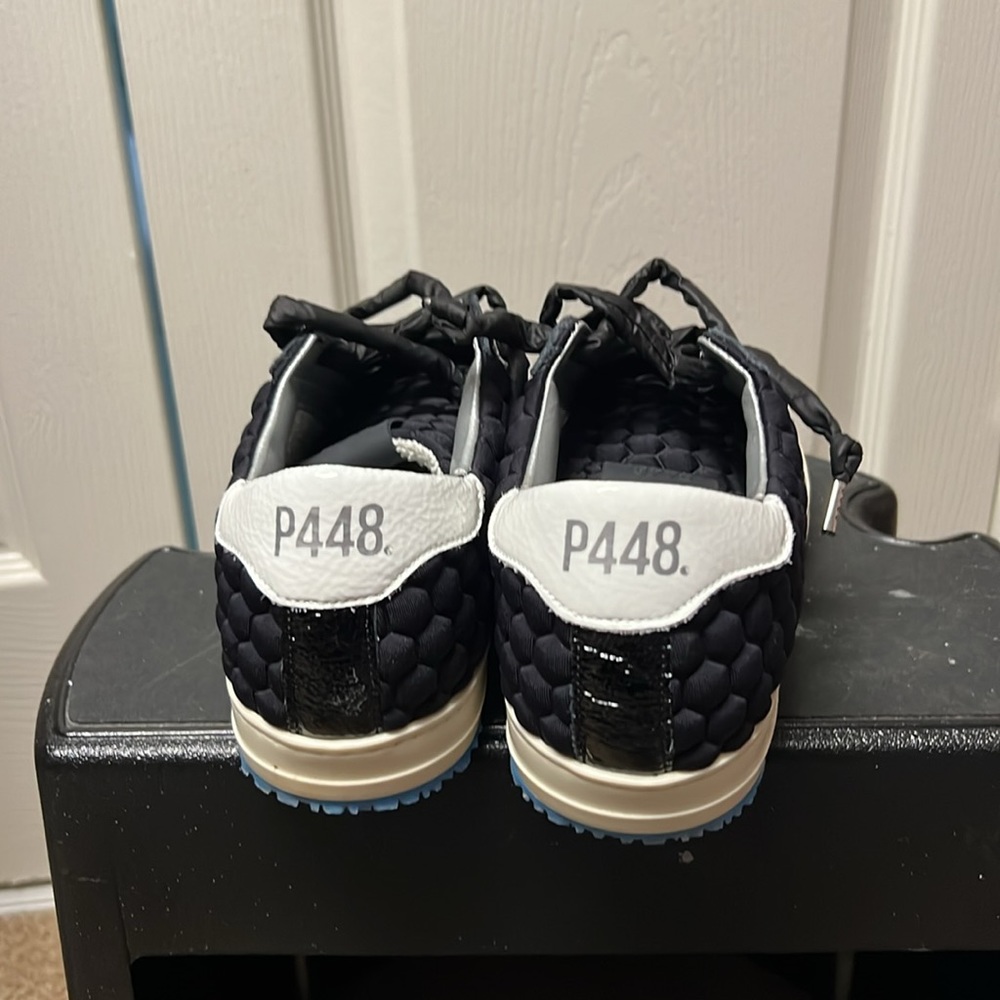 P448 John Esb Sneaker
39 fits like 8 1/2 - Picture 2 of 6